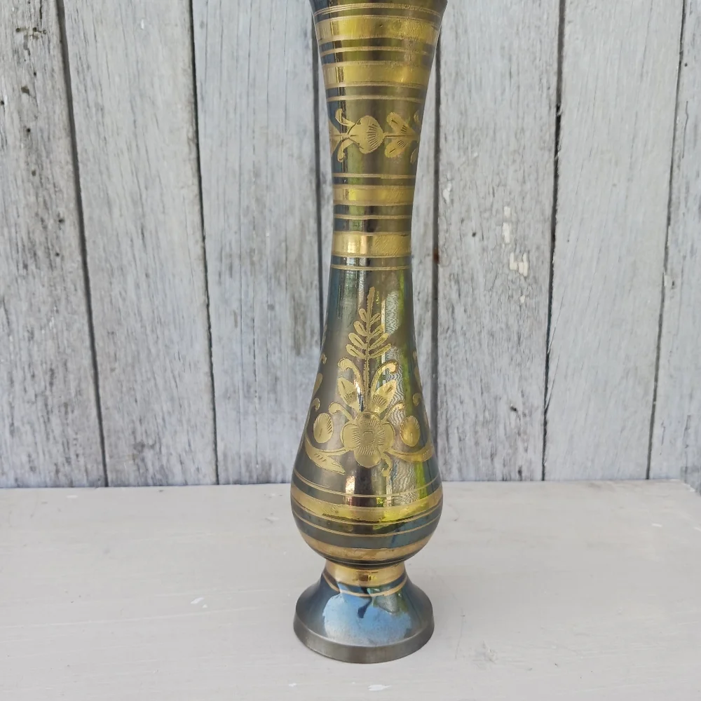 Vtg MCM Indian Brass Metal Fluted Footed Vase Black Patina Etched Floral Pattern